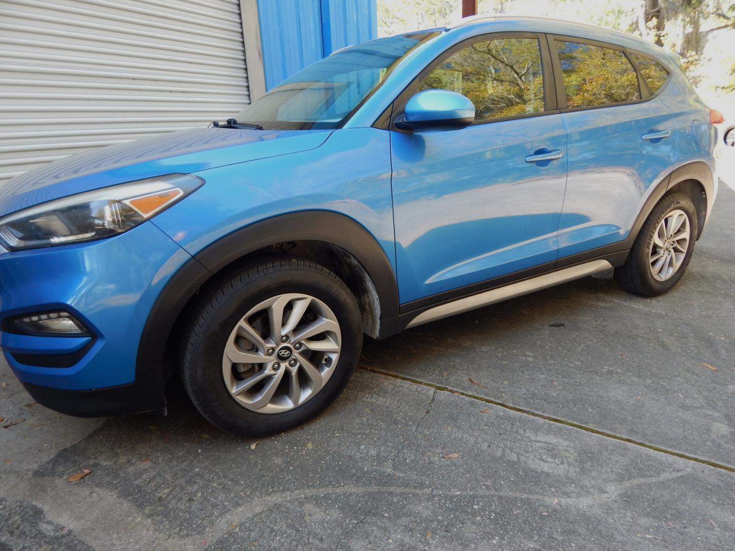 2017 Blue Hyundai Tucson SE Preferred (KM8J33A43HU) with an 2.0L engine, Automatic transmission, located at 3120 W Tennessee St, Tallahassee, FL, 32304-1002, (850) 575-6702, 30.458841, -84.349648 - Used Car Supermarket is proud to present you with this loaded immaculate 2017 Hyundai Tucson SE Preferred. Used Car Supermarket prides itself in offering you the finest pre-owned vehicle in Tallahassee. Used Car Supermarket has been locally family owned and operated for over 48 years. Our Tucson SE - Photo#0